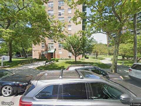 Shore Pkwy 15A, Brooklyn, NY 11214