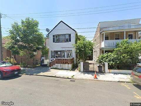 Bch 86Th St, Rockaway Bch, NY 11693