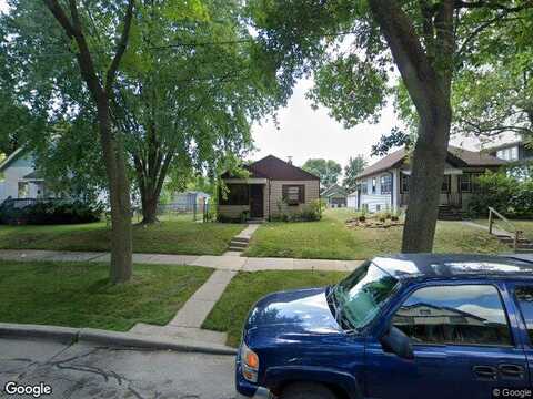 Fairmount, MILWAUKEE, WI 53209