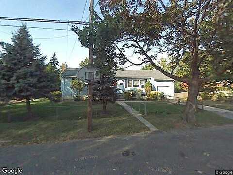 Bolton, LINDENHURST, NY 11757