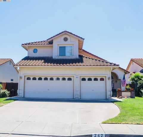 242 Sparrow St, Vacaville, CA 95687