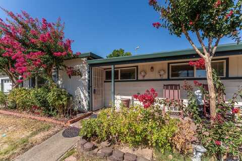 201 Faull Avenue, Ukiah, CA 95482