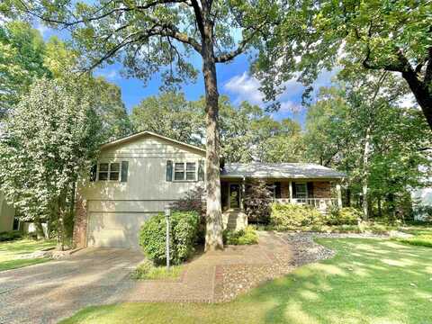 7 Woodstock Court, Little Rock, AR 72227