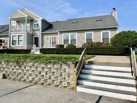 27 Bay Pointe Drive Extension, Buzzards Bay, MA 02532