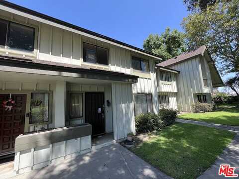 9652 Karmont Ave, South Gate, CA 90280