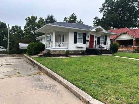 504 Poplar ST, Boonville, MO 65233