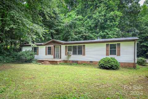 2515 Davis Mountain Road, Hendersonville, NC 28739