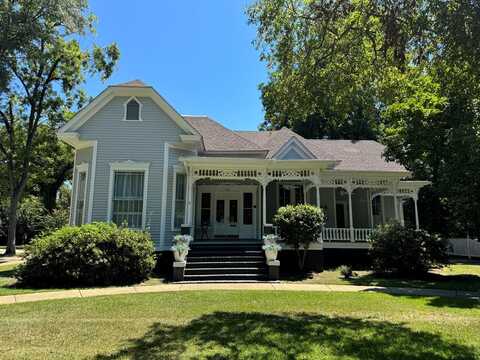 715 Eufaula Avenue, Eufaula, AL 36027