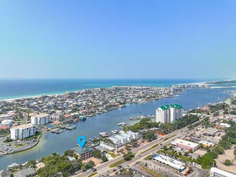 724 Harbor Boulevard, Destin, FL 32541