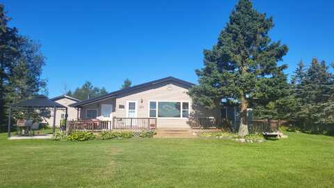 4071 S Roy RD, Sugar Island, MI 49783