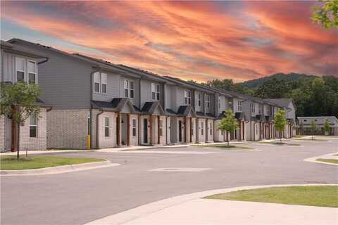 654 N Littleleaf TER Unit #21, Fayetteville, AR 72704