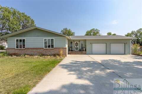 1222 2nd Street E, Roundup, MT 59072