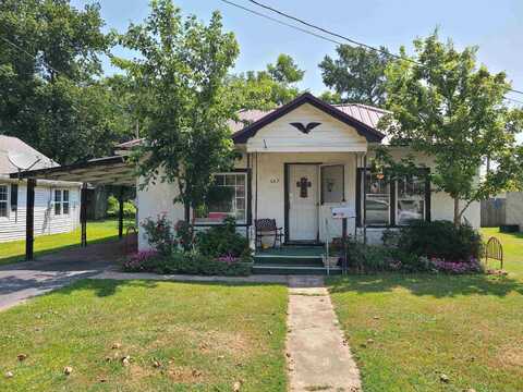 882 S Taylor Avenue, Piggott, AR 72454