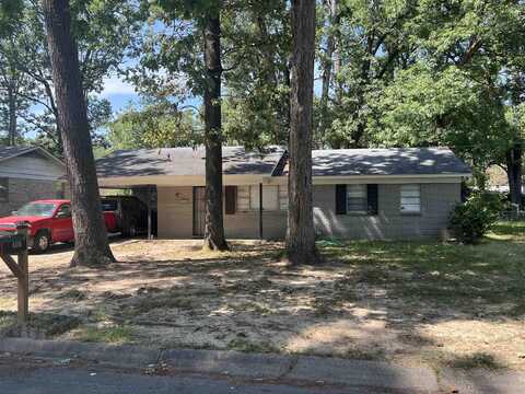 6816 Knollwood Rd, Little Rock, AR 72209