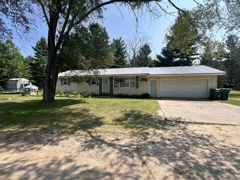 154 Oak Grove, Harrison, MI 48625