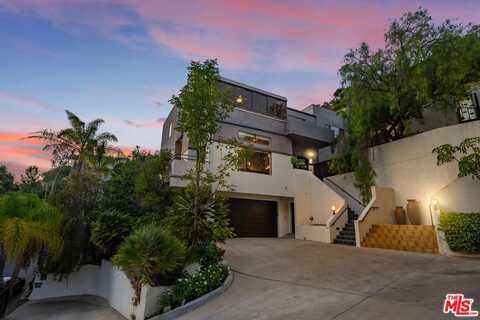 3959 Alta Mesa Dr, Studio City, CA 91604