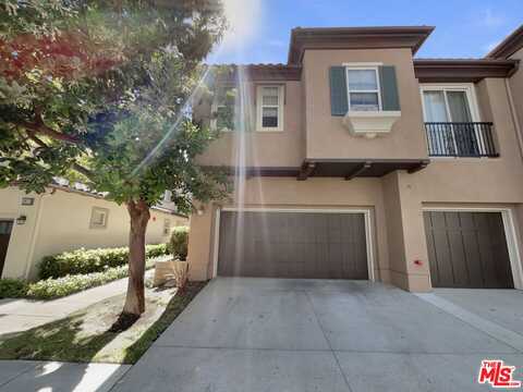 6833 Simmons Way, Moorpark, CA 93021