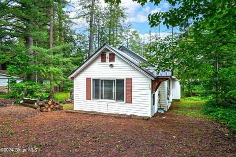 110 3rd Avenue, Caroga Lake, NY 12032