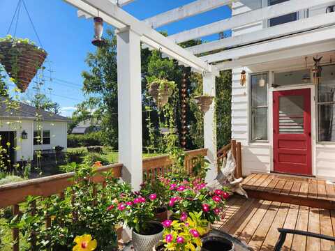 921 Ellis Ave, Ashland, WI 54806