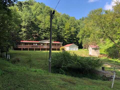 245 Butcher Knife Road, Topmost, KY 41862