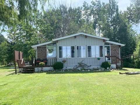 19180 Evergreen Road Road, Presque Isle, MI 49777