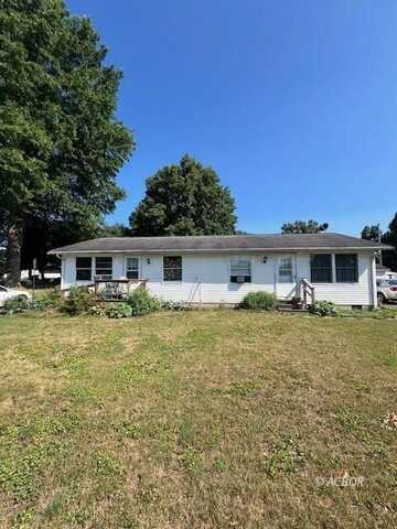 30 Hartman Rd, The Plains, OH 45780