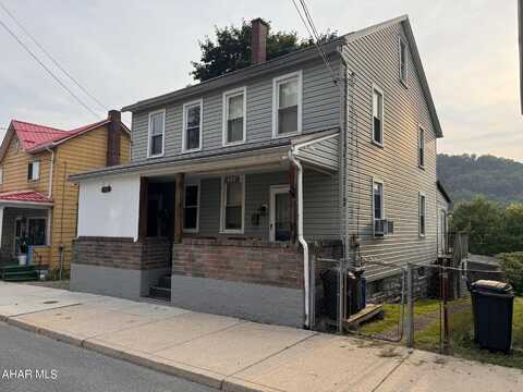 410-412 Oak Street, Johnstown, PA 15902