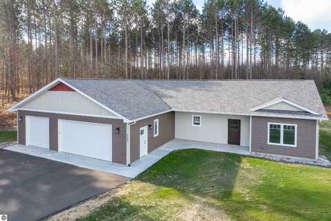 5200 TIMBER FLATS DRIVE, KINGSLEY, MI 49649