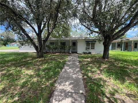 1210 N Polk Street, Beeville, TX 78102