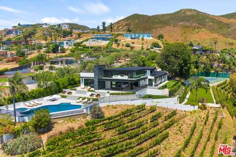 29800 Cuthbert Rd, Malibu, CA 90265