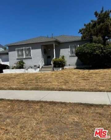 715 W 145th St, Gardena, CA 90247