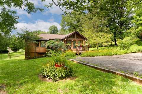 352 Longs Chapel Road, Weaverville, NC 28787