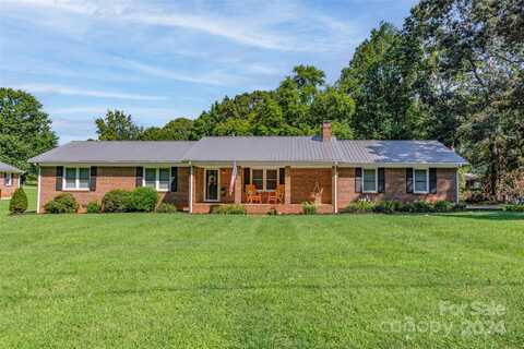 3279 E NC 150 Highway, Lincolnton, NC 28092