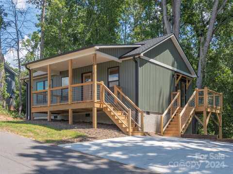 110 Craven Road, Waynesville, NC 28786