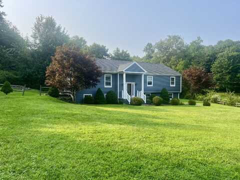 53 Arapaho Road, Brookfield, CT 06804