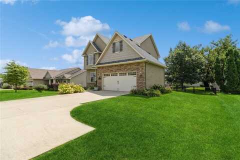 6027 E Oakwood Drive, Pleasant Hill, IA 50327