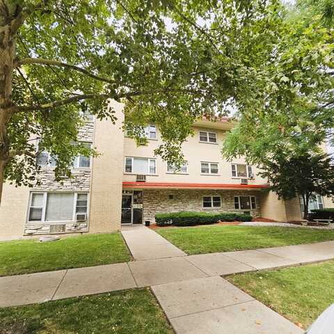 415 S Maple Avenue, Oak Park, IL 60302