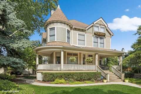 413 Wisconsin Avenue, Oak Park, IL 60302