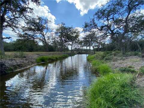 2696 Franke Road, Goliad, TX 77963