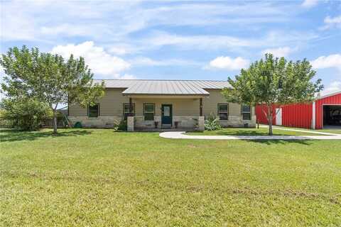 351 CR 327 Circle, George West, TX 78022