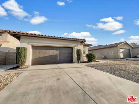 3532 Topaz Ln, Lancaster, CA 93535