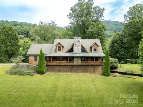 644 Rabbit Skin Road, Waynesville, NC 28785