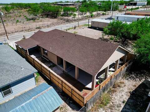 903 E De La Rosa, Del Rio, TX 78840