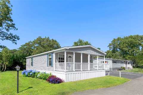 Riverleigh, RIVERHEAD, NY 11901