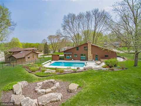 Valley View, CHASKA, MN 55318