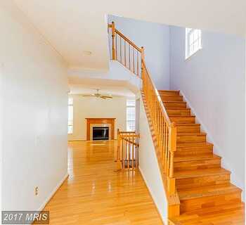 Porters Hill, LORTON, VA 22079