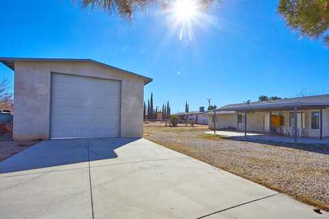 Redwood, HESPERIA, CA 92345