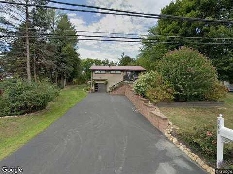 Ewings Mill, CORAOPOLIS, PA 15108