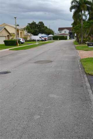 55Th, DAVIE, FL 33314