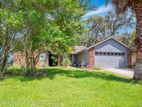 Whispering Oaks, DADE CITY, FL 33523